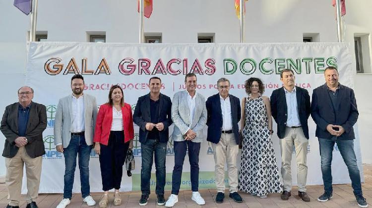 2_gala_gracias_docentes_2024